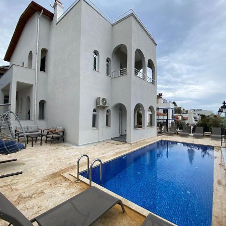 Shared Pool Flat Located 3 Min To Beach In Kalkan Apartment ภายนอก รูปภาพ