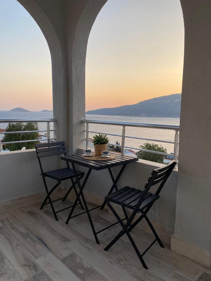 Shared Pool Flat Located 3 Min To Beach In Kalkan Apartment ภายนอก รูปภาพ